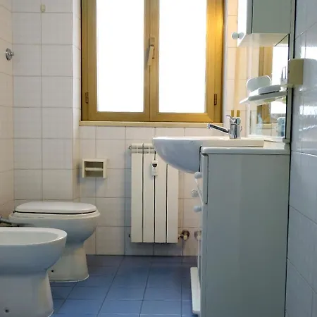 Apartment Tiburtina Guest House12 - 50m Stazione *